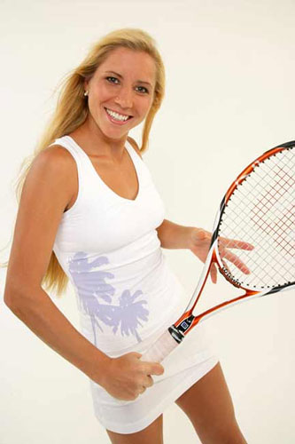 © http://ball71.com/images/alona-bondarenko-02.jpg  Gallery image