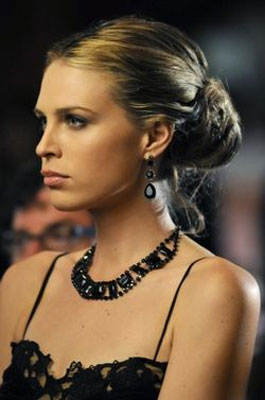 © http://90210.wikia.com/wiki/Jen_Clark  Gallery image