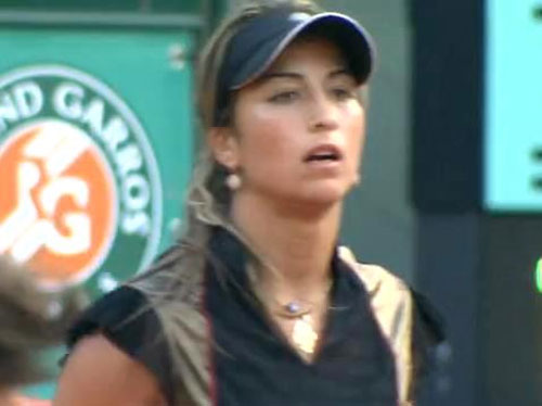 © www.tennisearth.com/news/tennisNews/Rezai-extends-winnning-streak-in-Palermo-947724.htm Gallery image