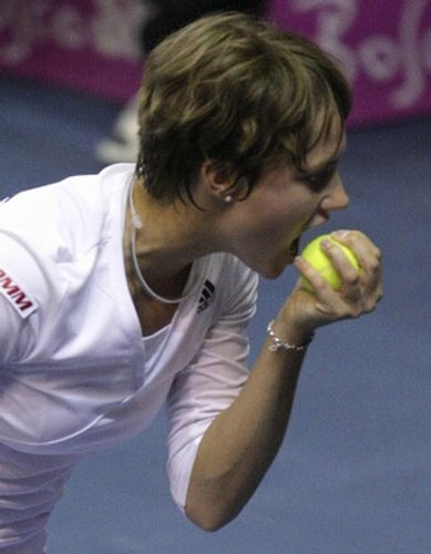 © http://hot-female-tennis-players.blogspot.mx/2009/07/stefanie-voegele-hot-photo-gallery.html Gallery image