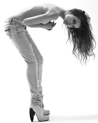 © www.fanpop.com/spots/tomas-berdych/images/25493451/title/tomas-berdych-new-girlfriend-ester-satorova-19-photo Gallery image