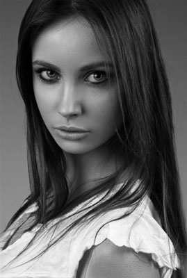 © www.fanpop.com/spots/tomas-berdych/images/25493451/title/tomas-berdych-new-girlfriend-ester-satorova-19-photo Gallery image