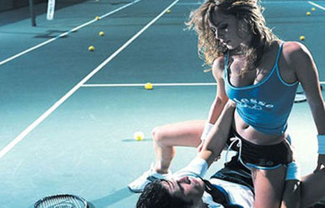 © http://www.estrelladigital.es/deportes/casting-modelos-recogepelotas-tenis_0_1157284290.html Gallery image