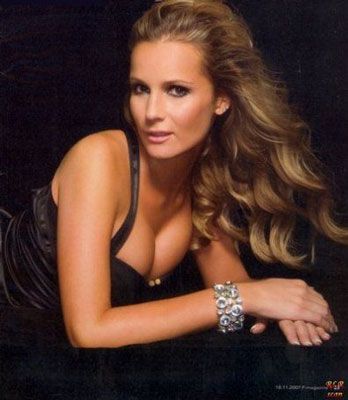 © http://www.fanpix.net/picture-gallery/joke-van-de-velde-picture-12221606.htm Gallery image