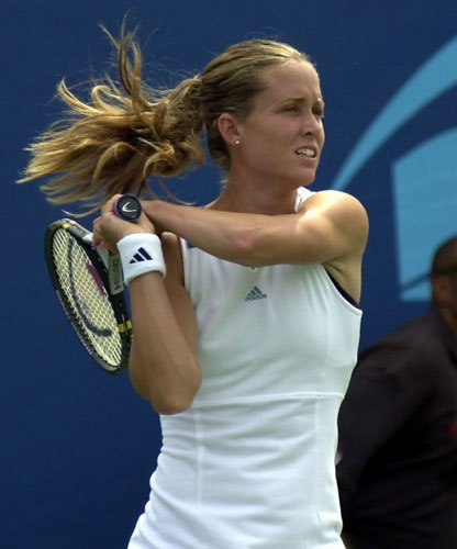 © http://www.sheclick.com/inspiration/top-50-female-tennis-players-in-the-world/attachment/meghann-shaughnessy/ Gallery image