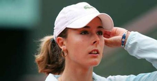 © http://www.tennisworldusa.org/Find-out-which-former-tennis-star-did-Alize-Cornet-name-her-dog-after-articolo9584.html Gallery image