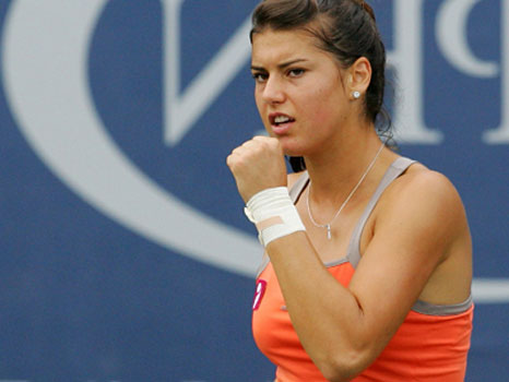 © http://static.ziarelive.ro/images/stories/wta-hobart-simona-halep-si-sorana-carstea-calificate-in-sferturile-de-finala.jpg Gallery image