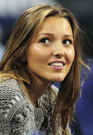 © http://gototennis.com/2009/04/13/novak-djokovics-girlfriend-jelena-ristic/ Gallery image