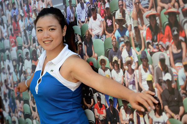 © http://tt.tennis-warehouse.com/showthread.php?t=87961&page=1953 Gallery image