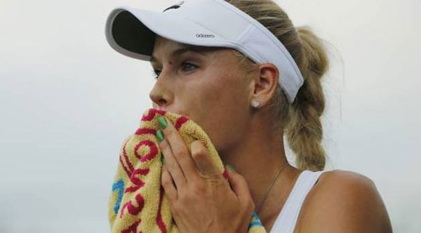 © http://politiken.dk/sport/tennis/ECE2325668/wozniacki-aner-intet-om-sin-taarnhoeje-modstander/  Gallery image