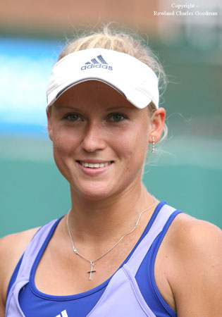 © Rowland Charles Goodman http://www.wta96.com/wiki/lvisfototur.php?foto=Karolina_NOWAK_1574.JPG&nnr=339&ga=1&grnr=11&gnr=14 Gallery image