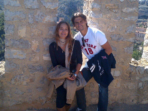 © http://tennis-playerss.blogspot.mx/2012/10/david-ferrer-with-his-girlfriend.html Gallery image