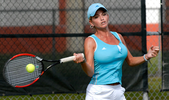 © http://tt.tennis-warehouse.com/showthread.php?t=87961&page=815 Gallery image